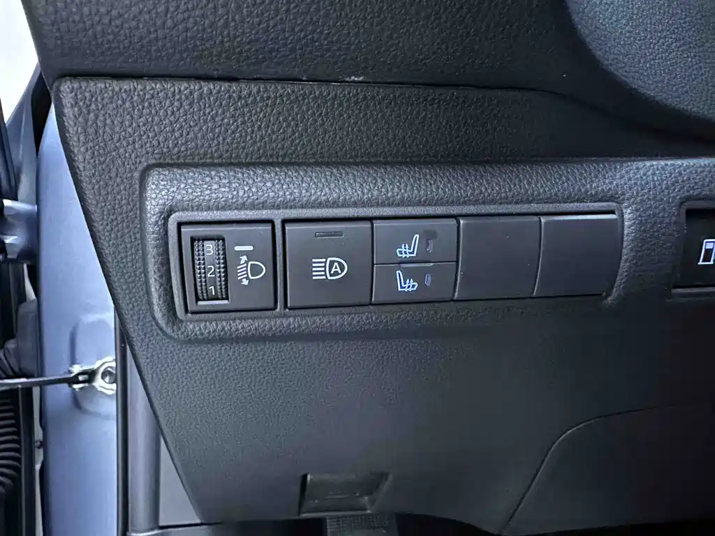 Toyota Corolla 2022 — фото 17