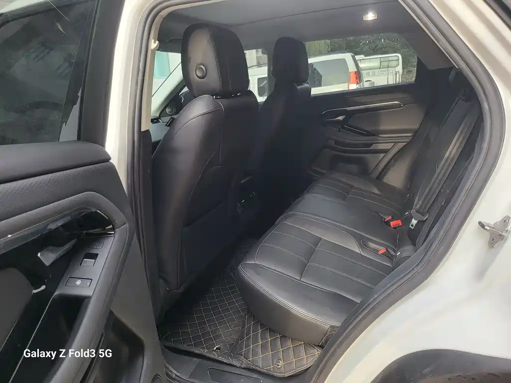 Land Rover Evoque 2019 — фото 5