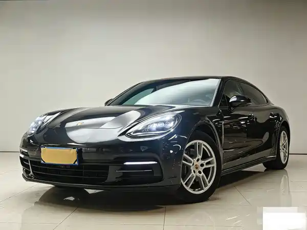 Porsche Panamera 2018