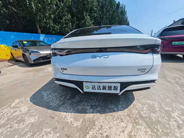 BYD Seal 06 2025