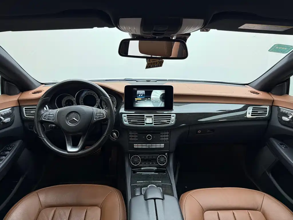 Mercedes-Benz CLS 2016 — фото 12