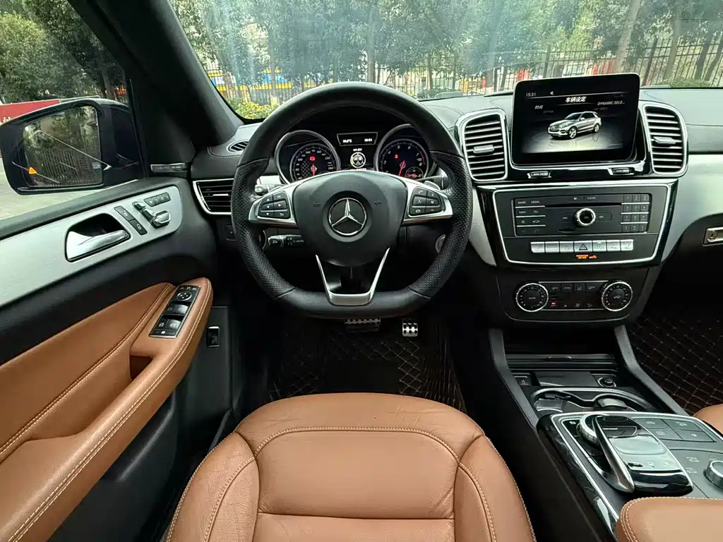 Mercedes-Benz GLE 2016 — фото 7
