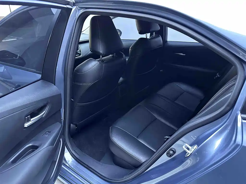 Toyota Corolla 2022 — фото 11