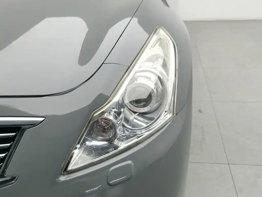 Infiniti G 2013