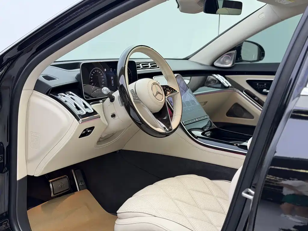 Mercedes-Benz Maybach S-Class 2023