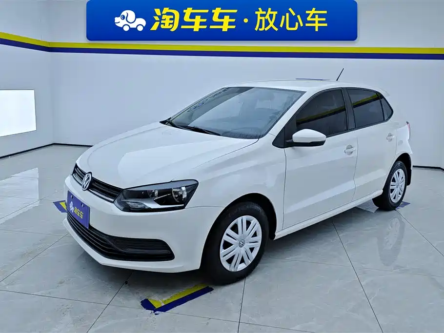 Volkswagen Polo 2015 — фото 1