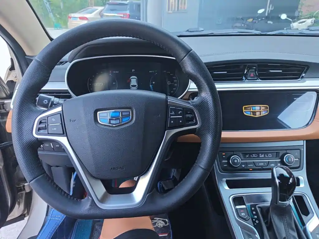 Geely Vision S1 2018 — фото 10