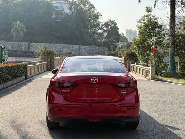 Mazda 3 Axela 2019