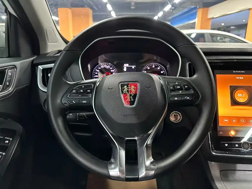 Roewe RX5 2019 — фото 10