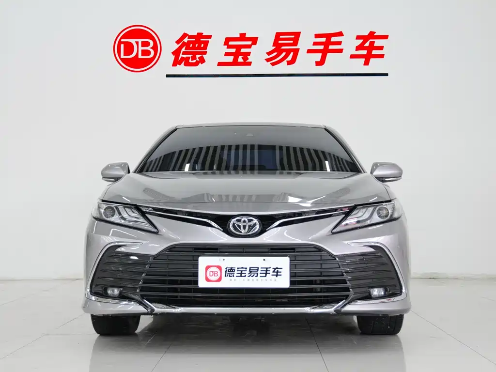 Toyota Camry 2024 — фото 2