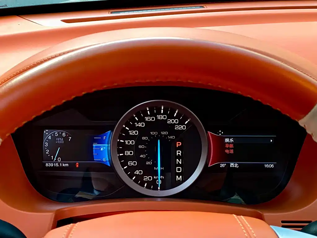 Ford Explorer 2015 — фото 17
