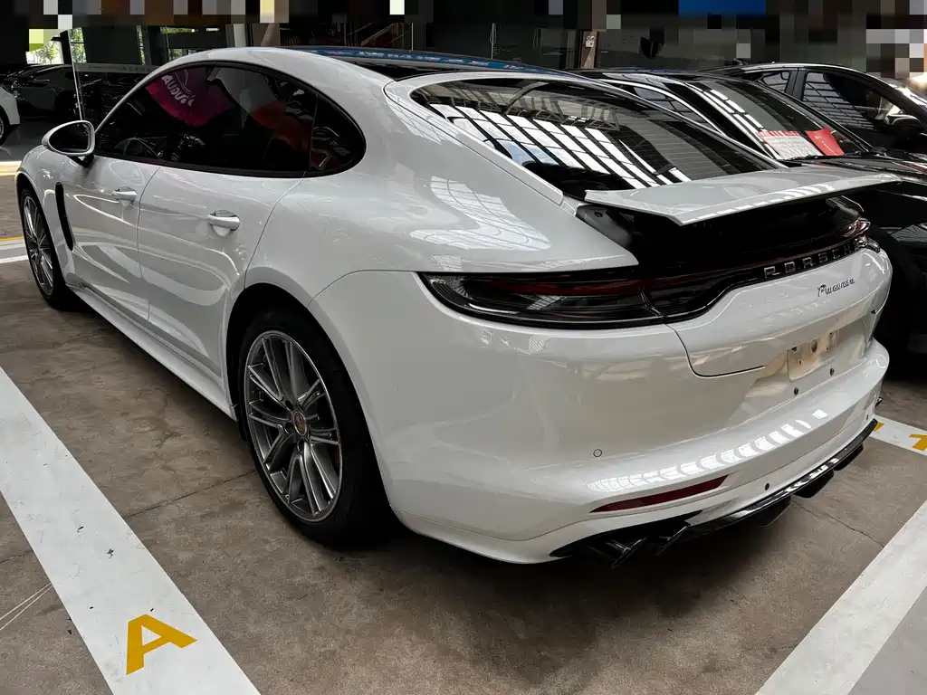 Porsche Panamera 2022 — фото 19