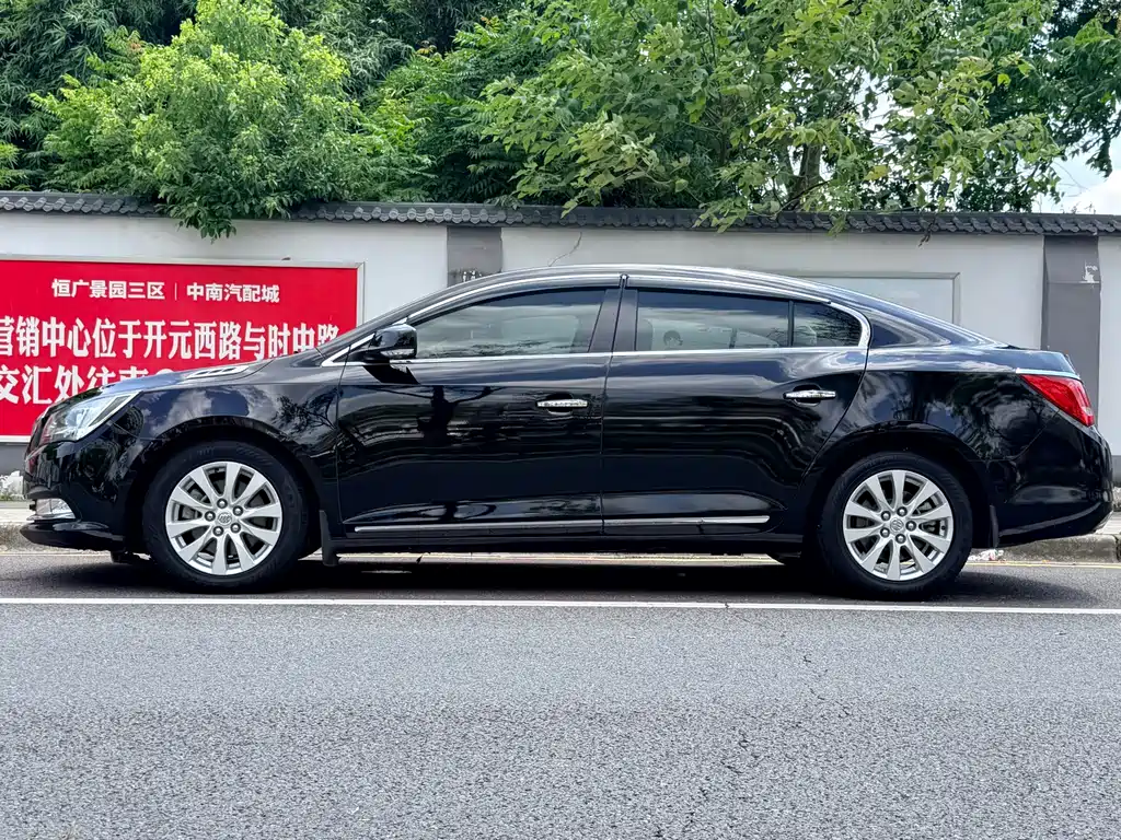 Buick LaCrosse 2015 — фото 3