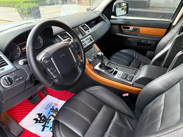 Land Rover Range Rover Sport 2013