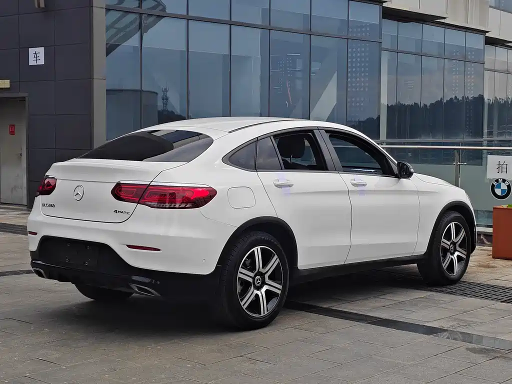 Mercedes-Benz GLC Coupe 2022 — фото 5