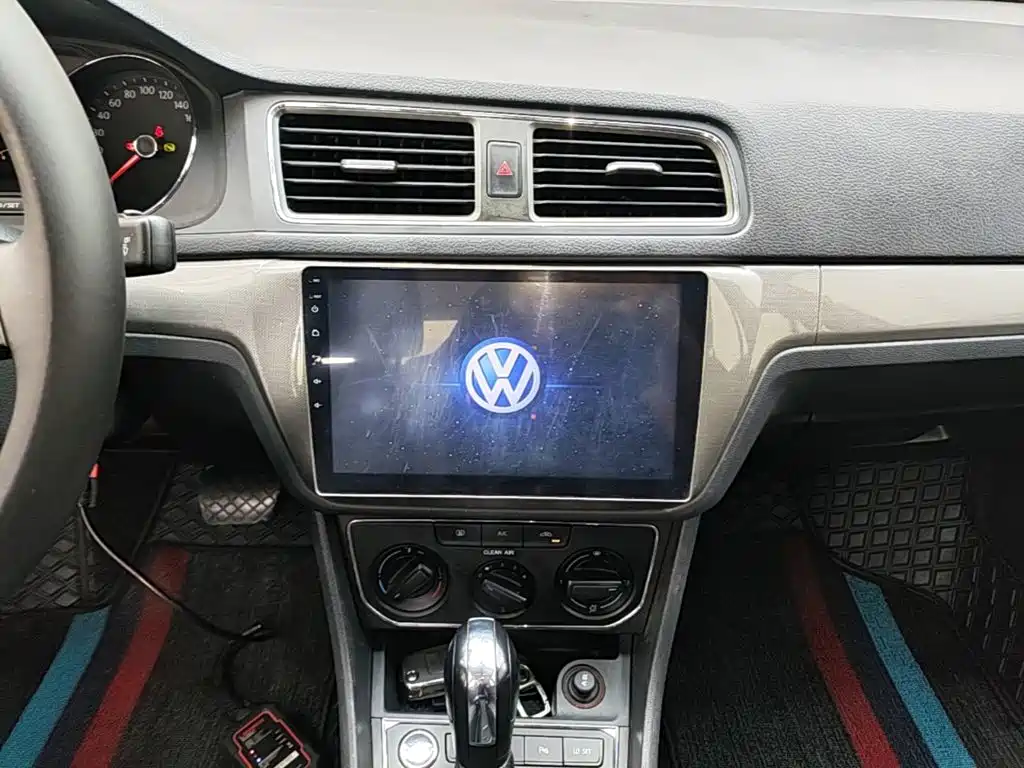 Volkswagen Lavida 2017 — фото 13