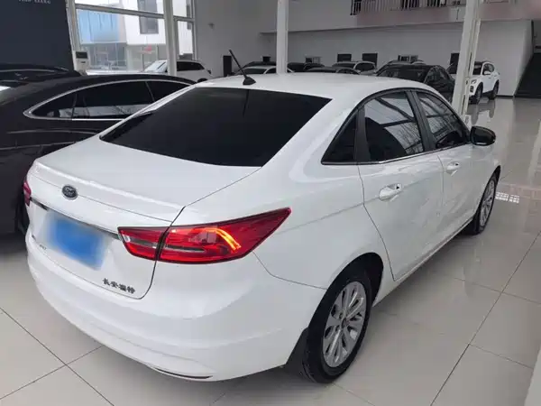 Ford Escort 2017