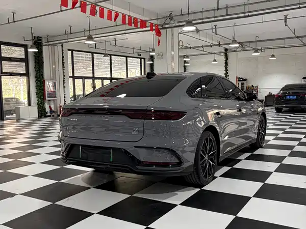 BYD Han 2026