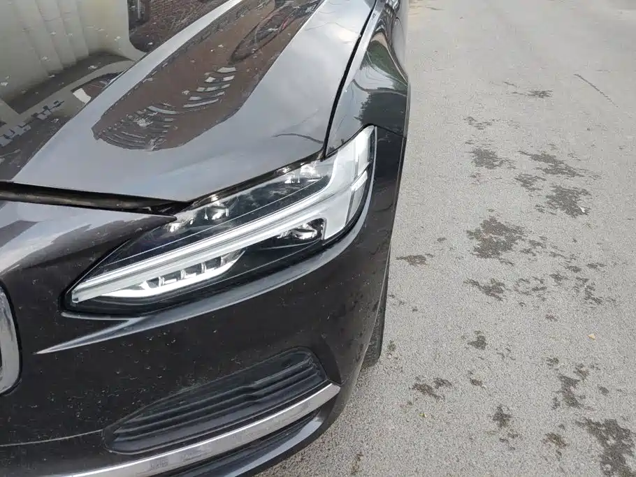 Volvo S90 PHEV 2021