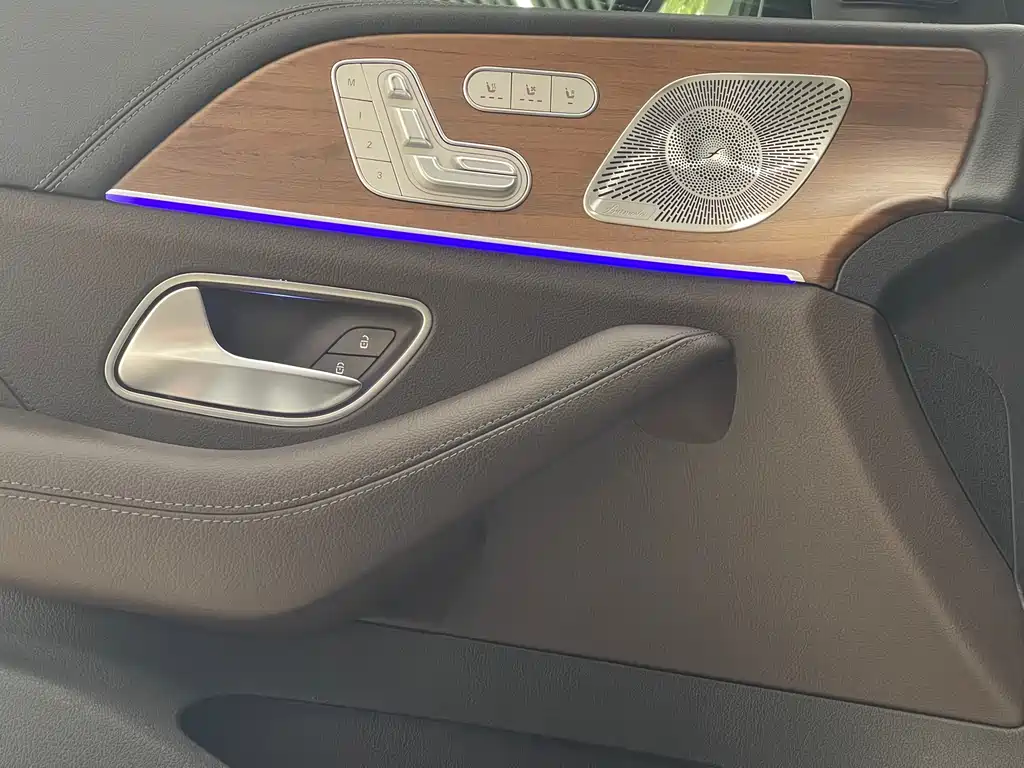 Mercedes-Benz GLS 2022 — фото 24