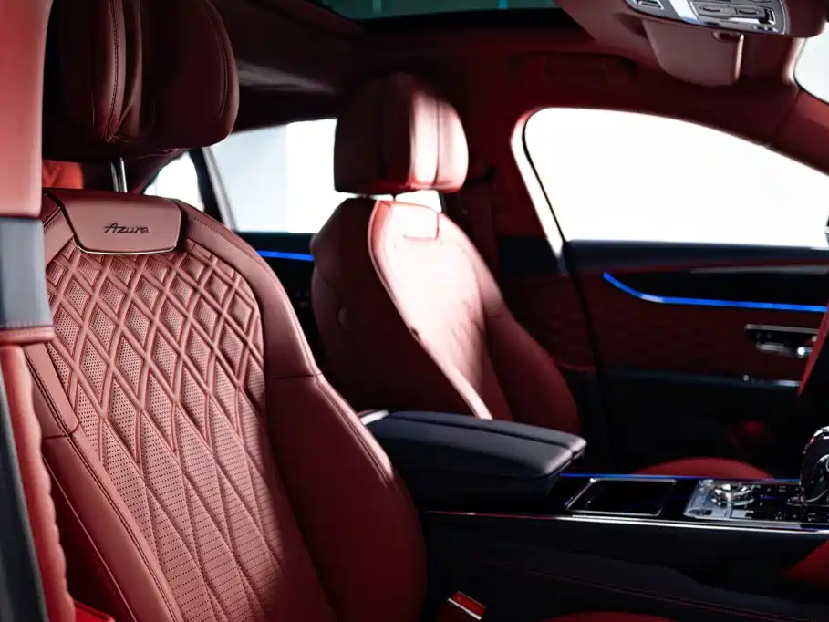 Bentley Flying Spur 2024 — фото 13