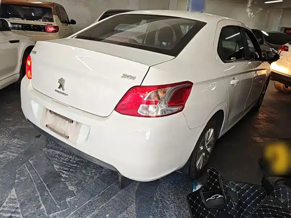 Peugeot 301 2016