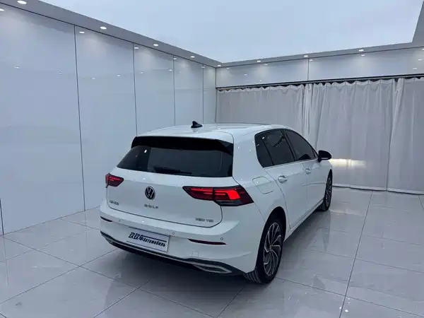 Volkswagen Golf 2022