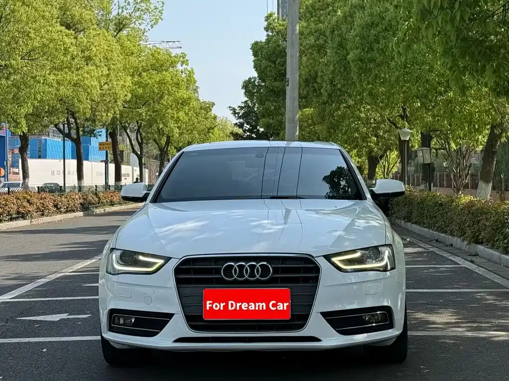 Audi A4L 2014