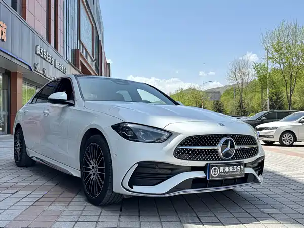 Mercedes-Benz C-Class 2024