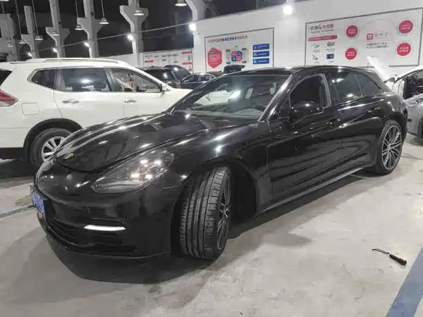 Porsche Panamera 2018