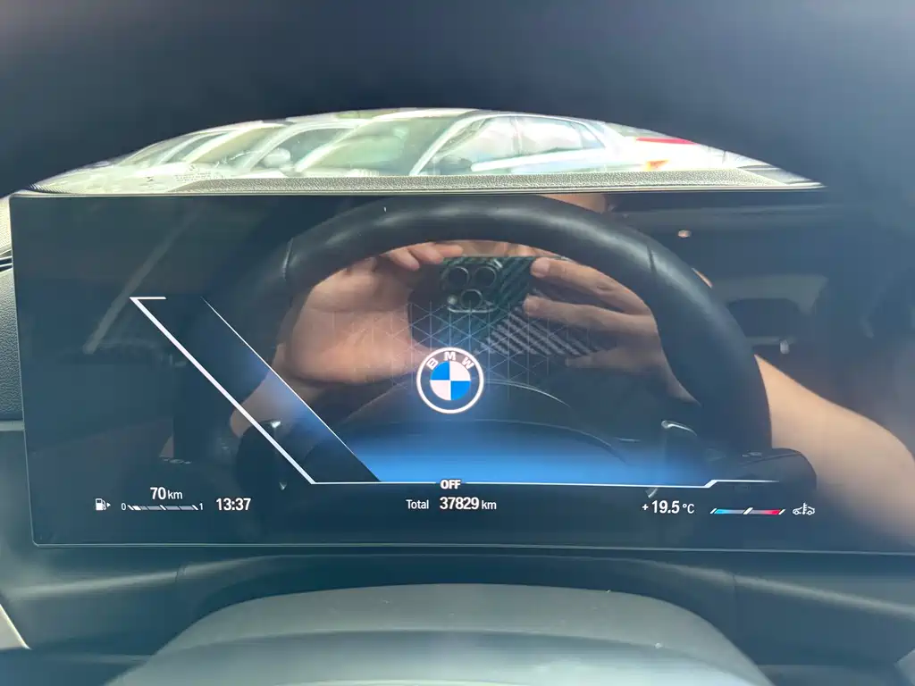 BMW 3 Series 2022 — фото 13