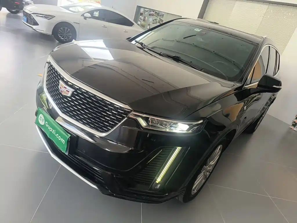 Cadillac XT6 2022 — фото 1