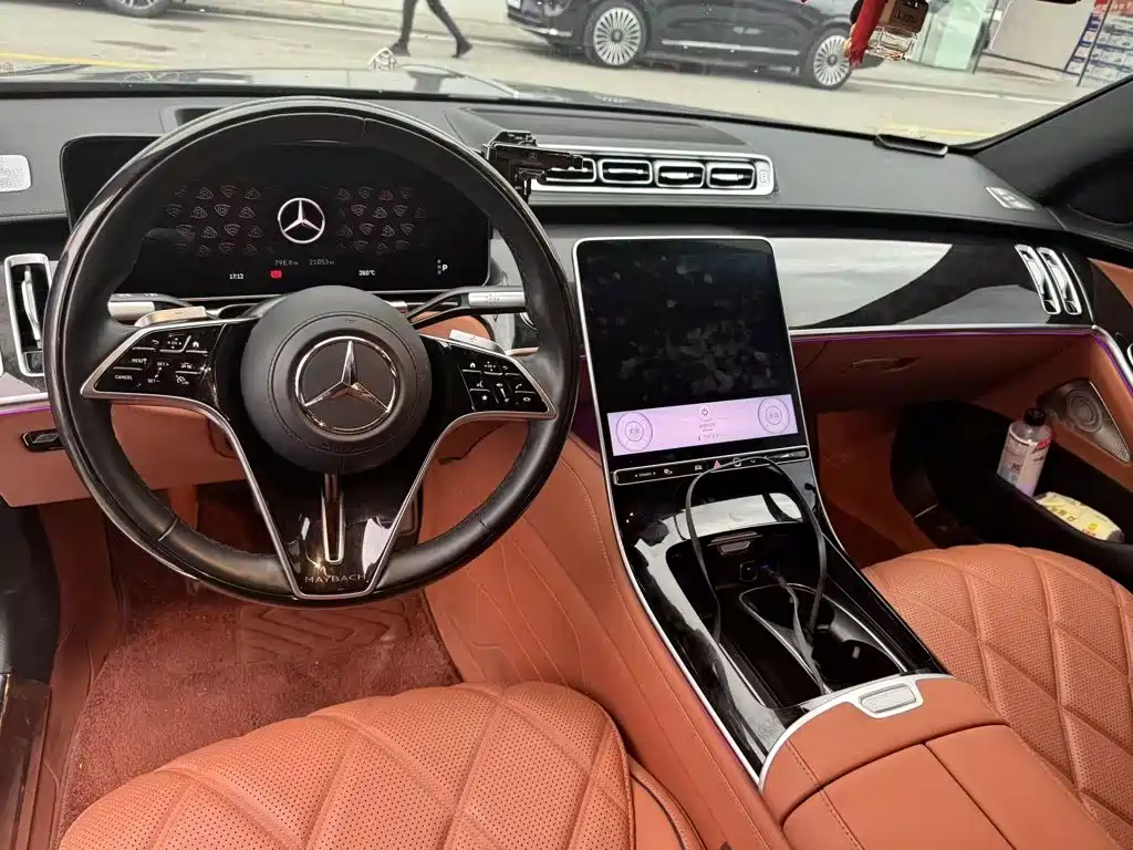 Mercedes-Benz S-Class 2025