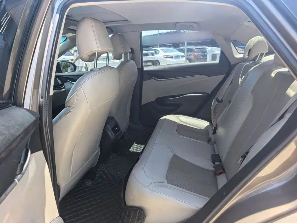 Buick Excelle 2016 — фото 15