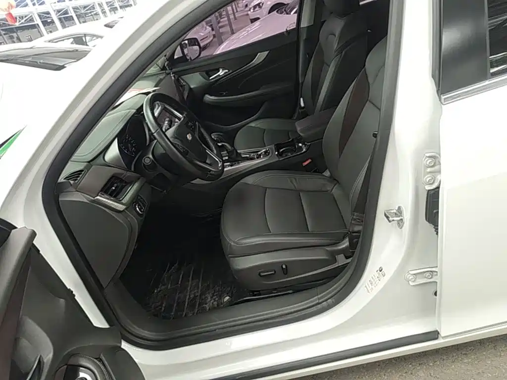 Chevrolet Malibu 2018 — фото 15