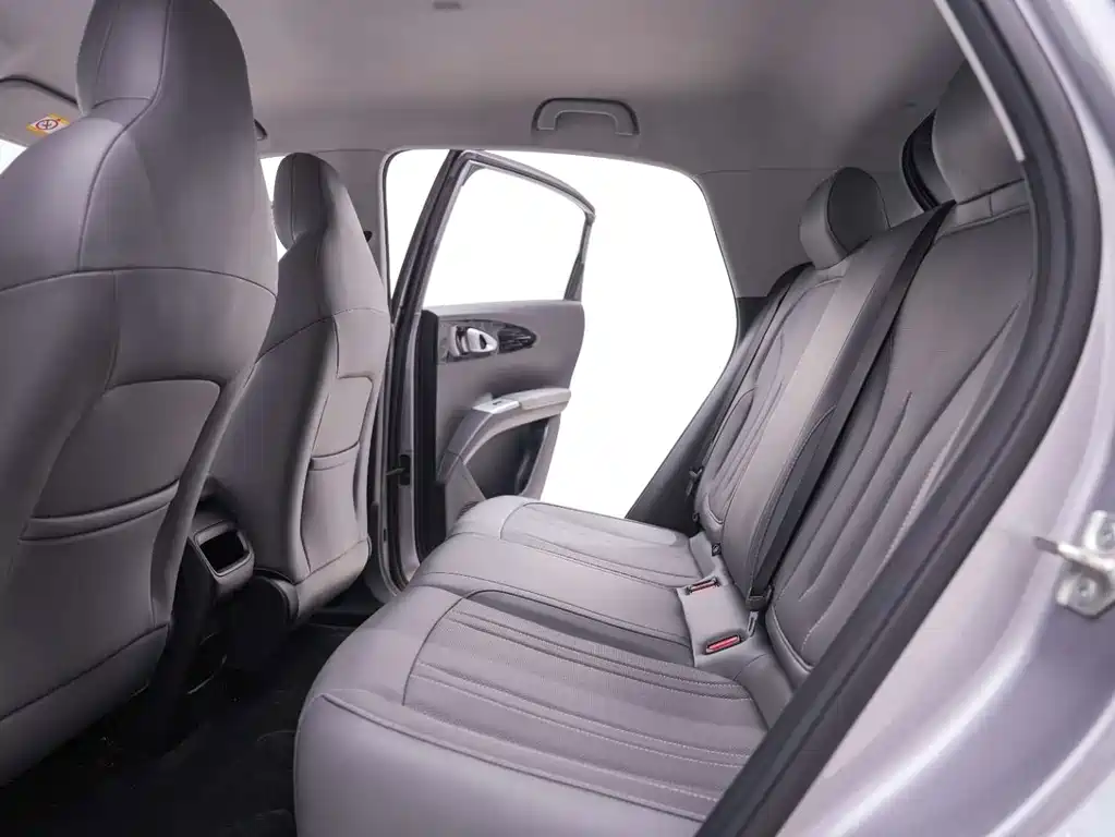 Geely Galaxy Starwish 2025 — фото 22