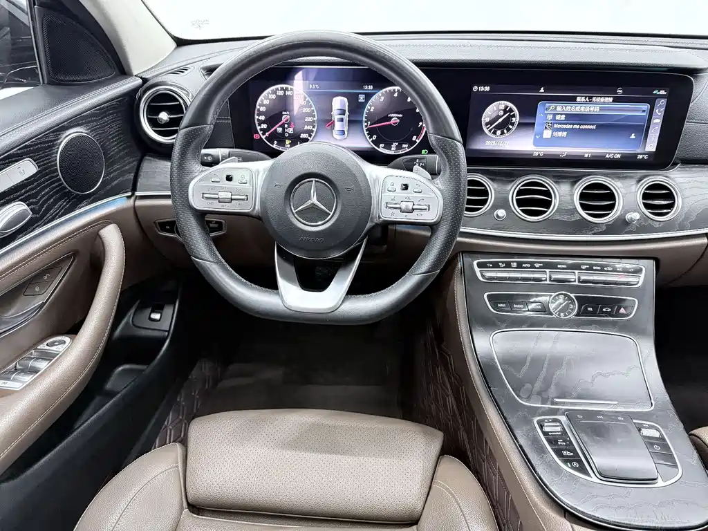 Mercedes-Benz E-Class 2019 — фото 9