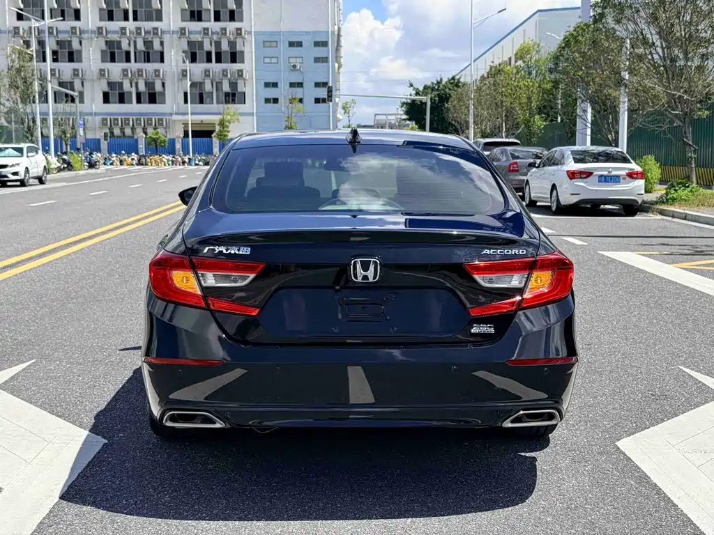 Honda Accord 2020 — фото 9