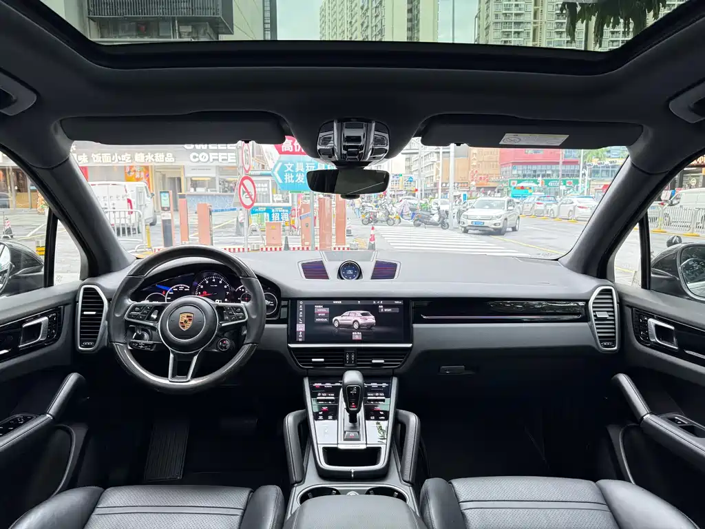 Porsche Cayenne 2019 — фото 4