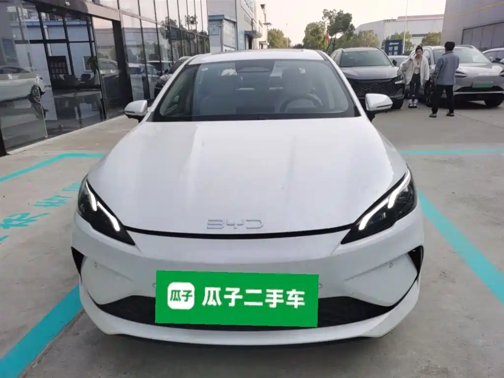 BYD Seal 05 DM-i 2025 — фото 3