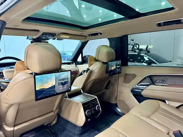 Land Rover Range Rover 2023