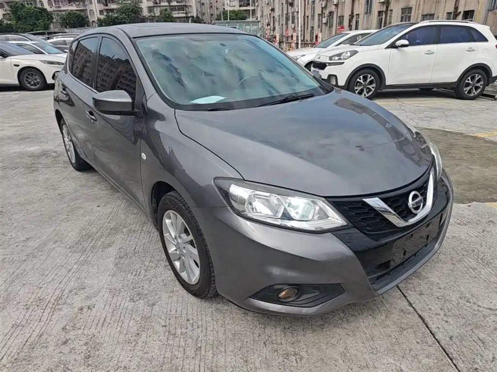 Nissan Tiida 2018 — фото 4
