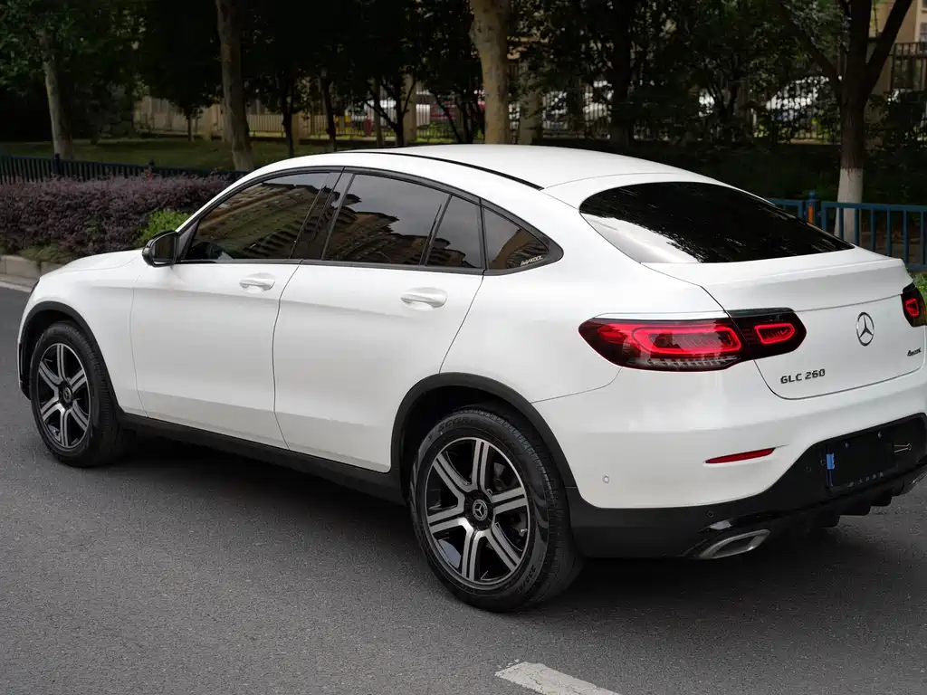 Mercedes-Benz GLC Coupe 2022 — фото 11
