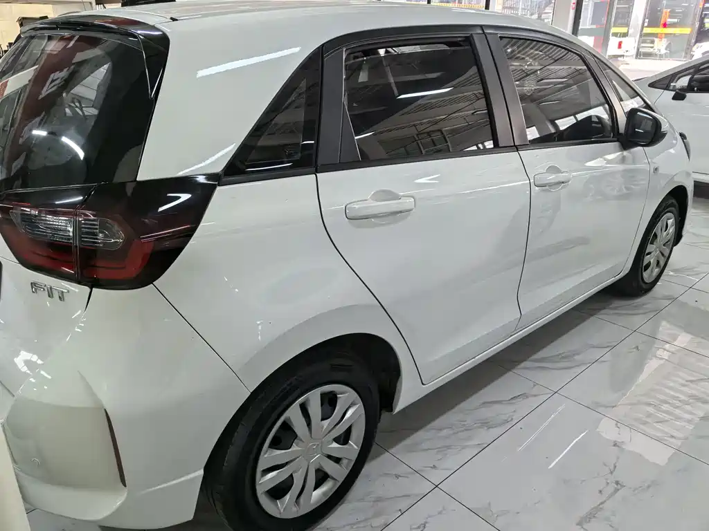 Honda Fit 2023 — фото 6
