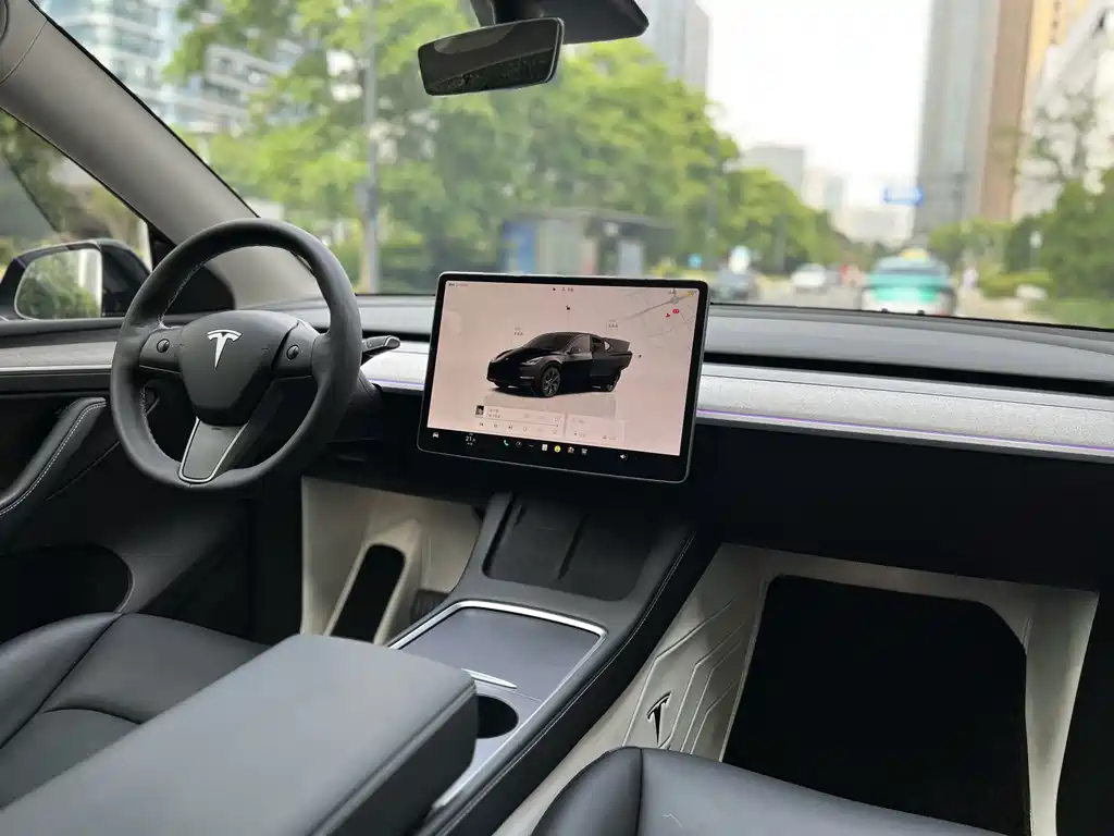 Tesla Model Y 2023 — фото 15