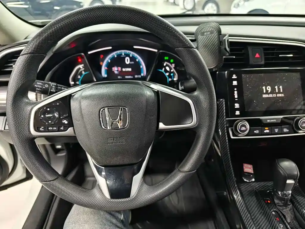 Honda Civic 2021 — фото 9