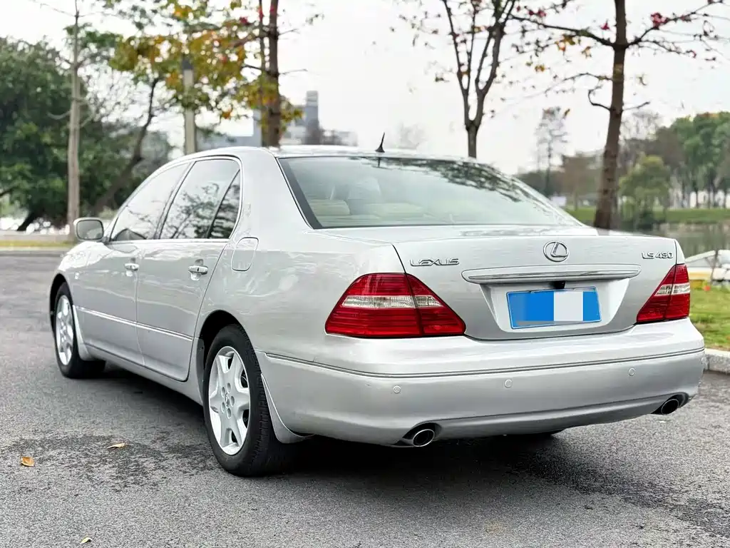 Lexus LS 2004 — фото 3