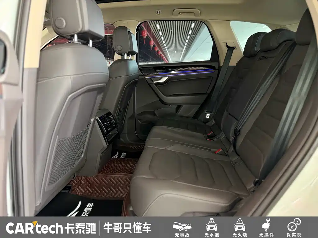Volkswagen Touareg 2019 — фото 13