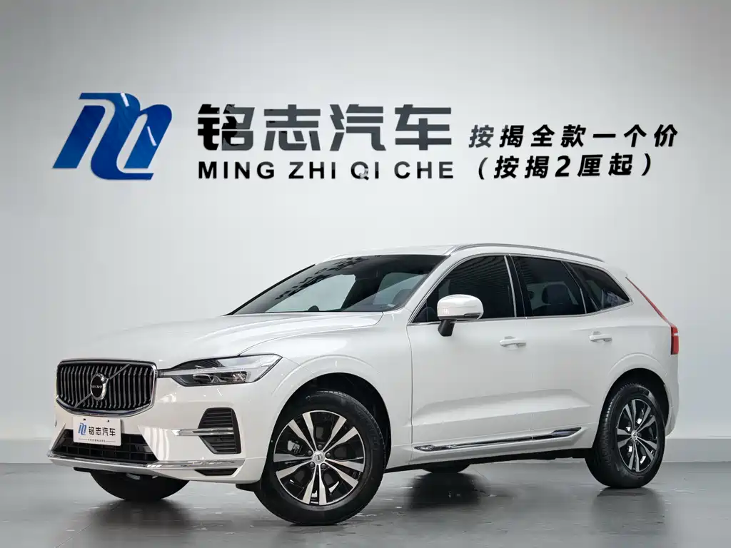 Volvo XC60 2022 — фото 2