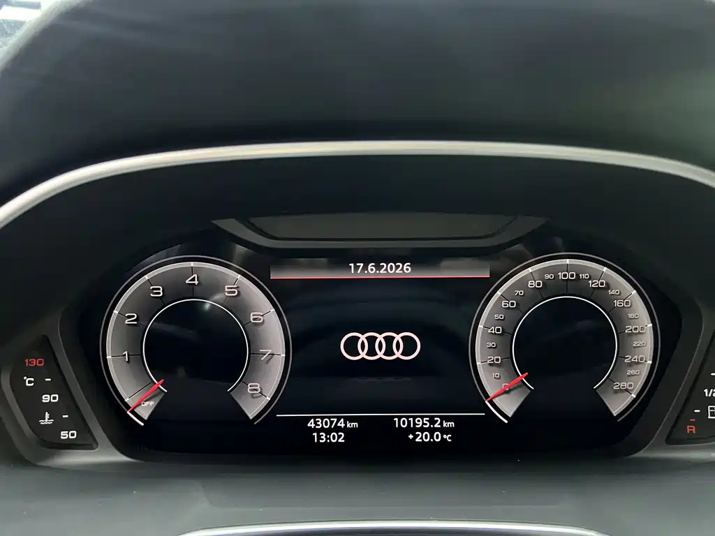 Audi Q3 Sportback 2023 — фото 27